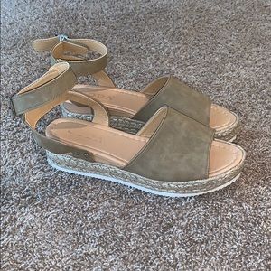 Women’s Tan Espadrilles Wedge Sandles